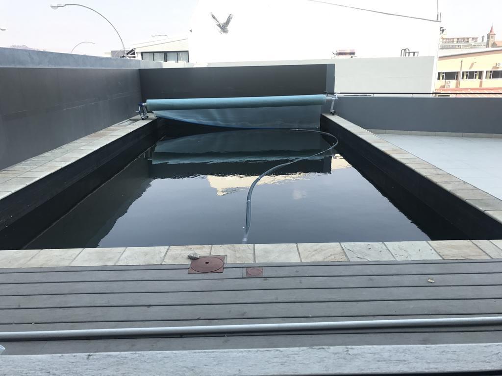 Apartment 64 At 77 On Independence Ave Уиндхоек Екстериор снимка
