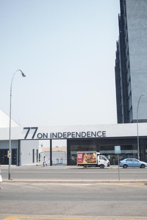 Apartment 64 At 77 On Independence Ave Уиндхоек Екстериор снимка