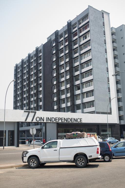 Apartment 64 At 77 On Independence Ave Уиндхоек Екстериор снимка