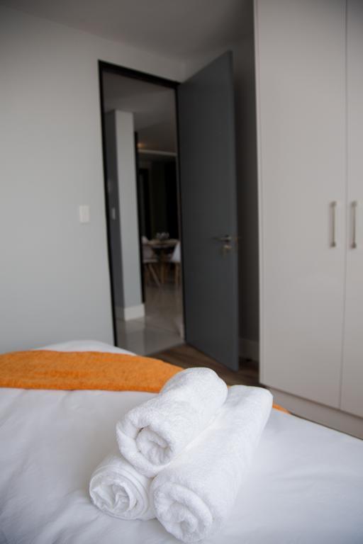 Apartment 64 At 77 On Independence Ave Уиндхоек Екстериор снимка